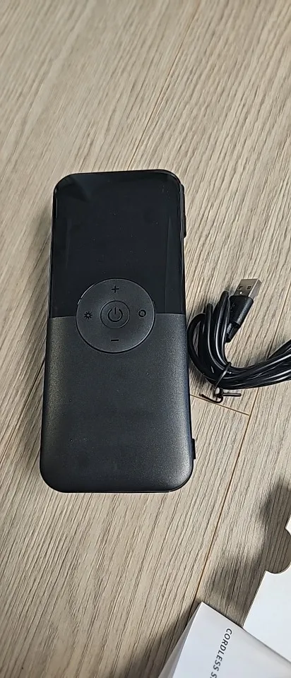 VanVolt AirGo™ Cordless Digital Tyre Inflator - Portable 150 PSI Air Pump photo review