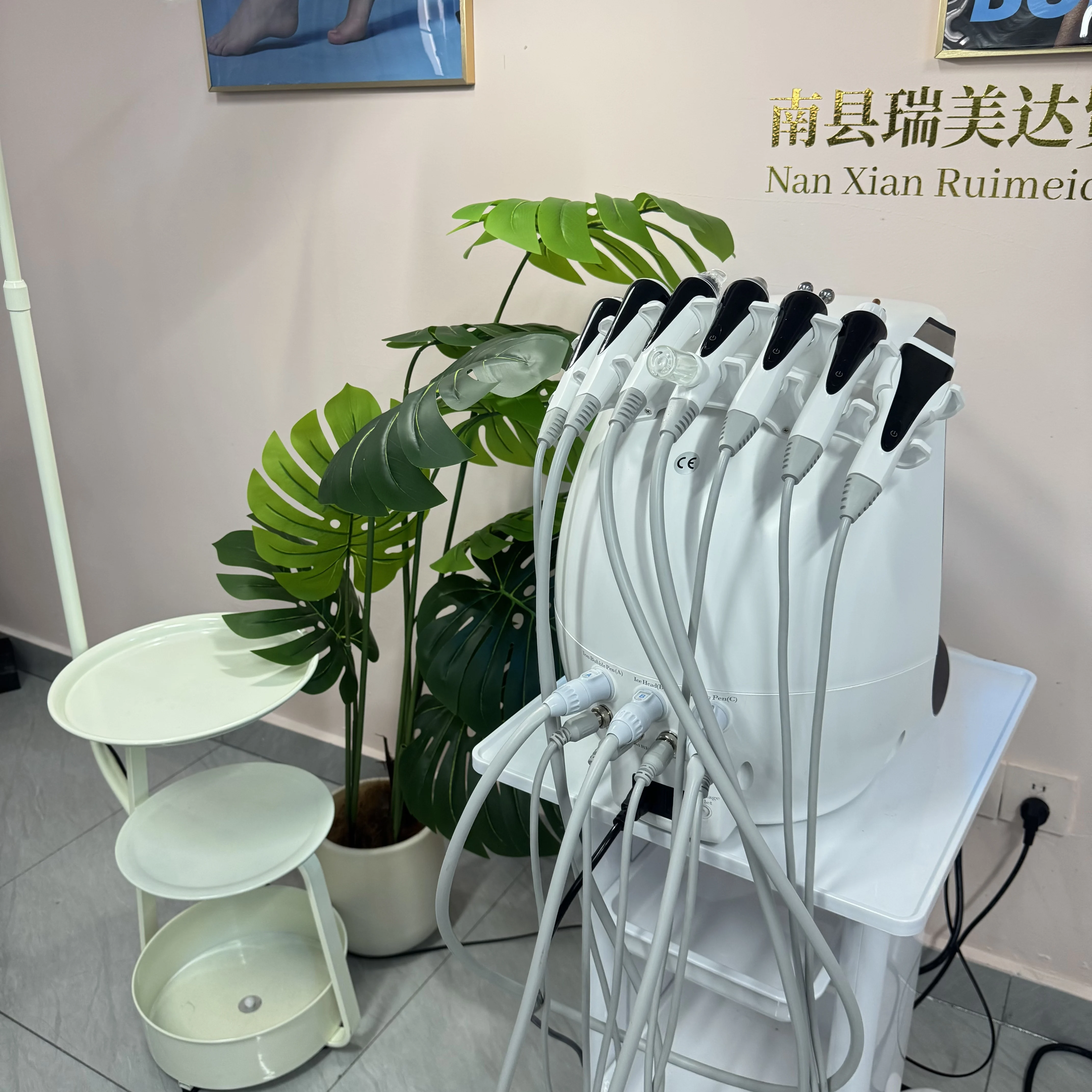 

New Arrival 8 in 1 Hydro Dermabrasion Hydra Machine for Facial Aqua Peel Microdermabrasion Machine Skin Rejuvenation