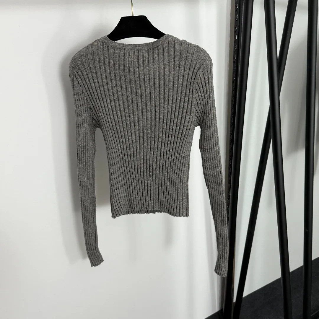 

2025 Autumn/Winter New Gold Button Pit Striped Long Sleeve Knitted Cardigan Top 52