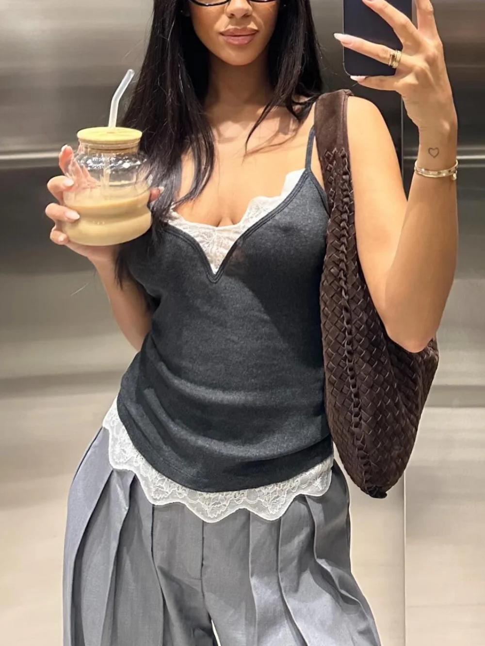 

Women's Summer New Fashion V-neck Multifunctional Camisole Top Sexy Backless Sleeveless Lace-decorated Knitted Short Top