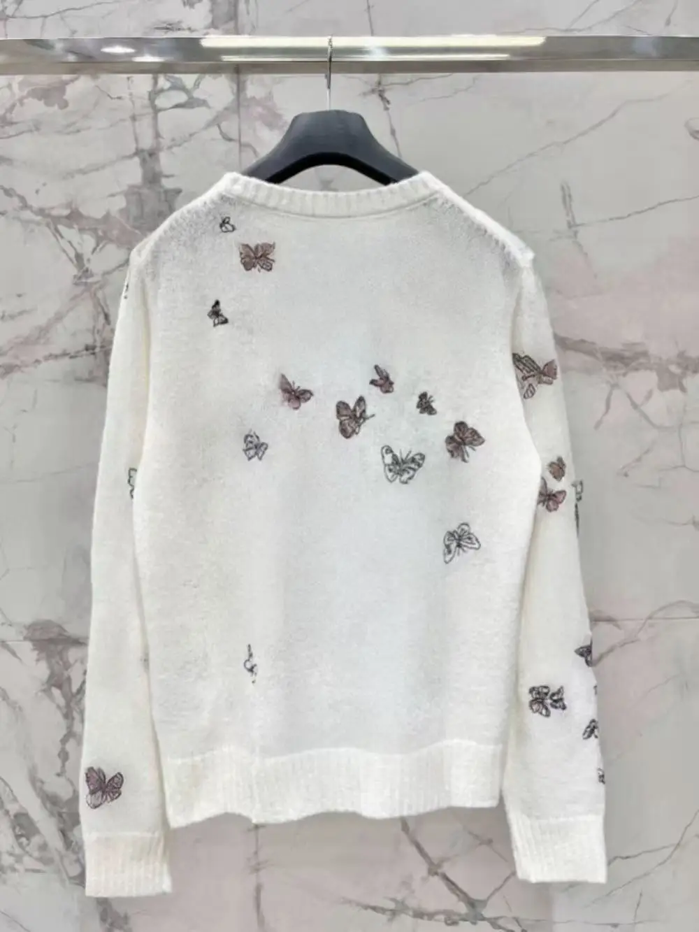 

Elegant Butterfly-embroidered Women's Wool Knitted Thin Sweater 25 Autumn New Sexy Long-sleeved Top YF14