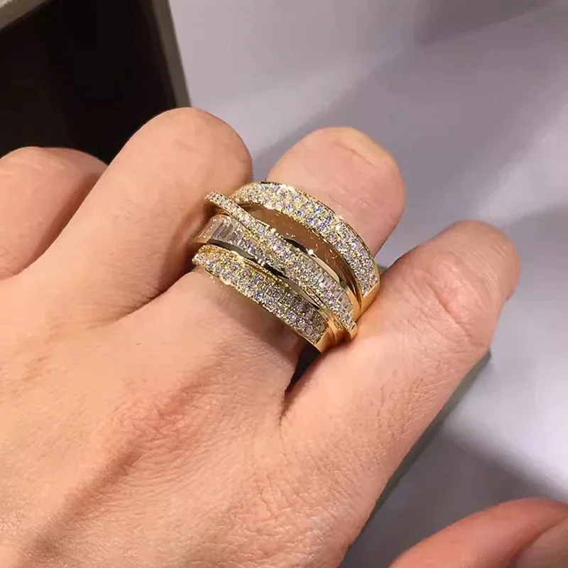 Huitan luksusowe genialne pierścionki z cyrkonią sześcienną dla kobiet złoty kolor wielopoziomowe akcesoria na palce eleganckie Charms biżuteria zaręczynowa — zdjęcie 2