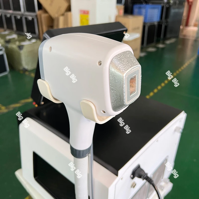 808nm 755nm 1064nm Three Wavelength Diode Laser Hair Removal Machine 50 Million Shots Suitable For Any Skin Factory Direct Sale