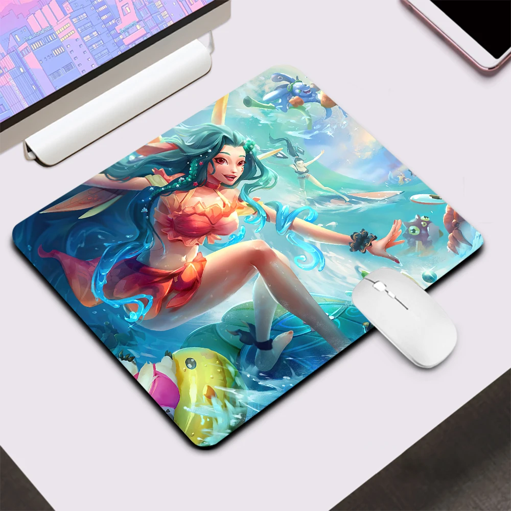 League of Legends Soraka Маленький игровой коврик для мыши Компьютерный коврик для мыши Коврик для клавиатуры Настольный коврик для ПК Gamer Коврик для мыши XXL Ноутбук Mausepad League of Legends Soraka Маленький игровой коврик для мыши Компьютерный коврик для мыши Коврик для клавиатуры Настольный коврик для ПК Gamer Коврик для мыши XXL Ноутбук Mausepad