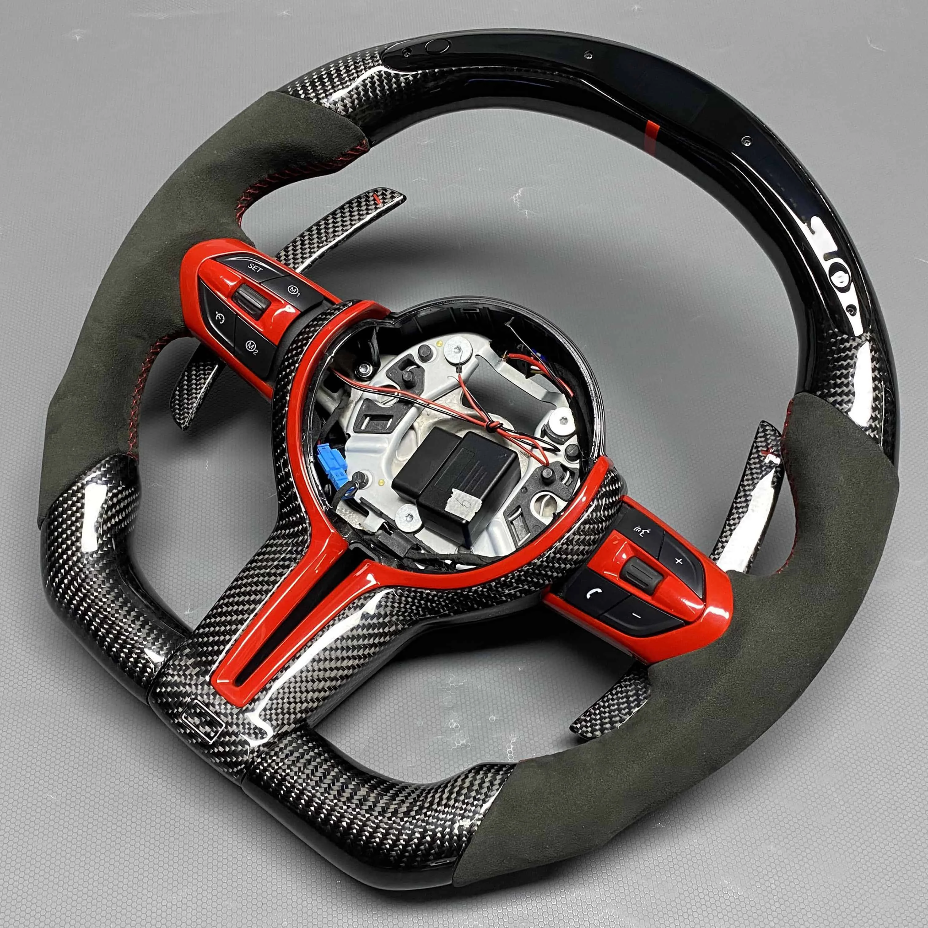 For BMW F30 F31 F34 X1 X2 X3 F25 F32 F33 F36 F48 F39 F49 F10 F11 F07 Carbon fiber steering wheel custom LED display sports style