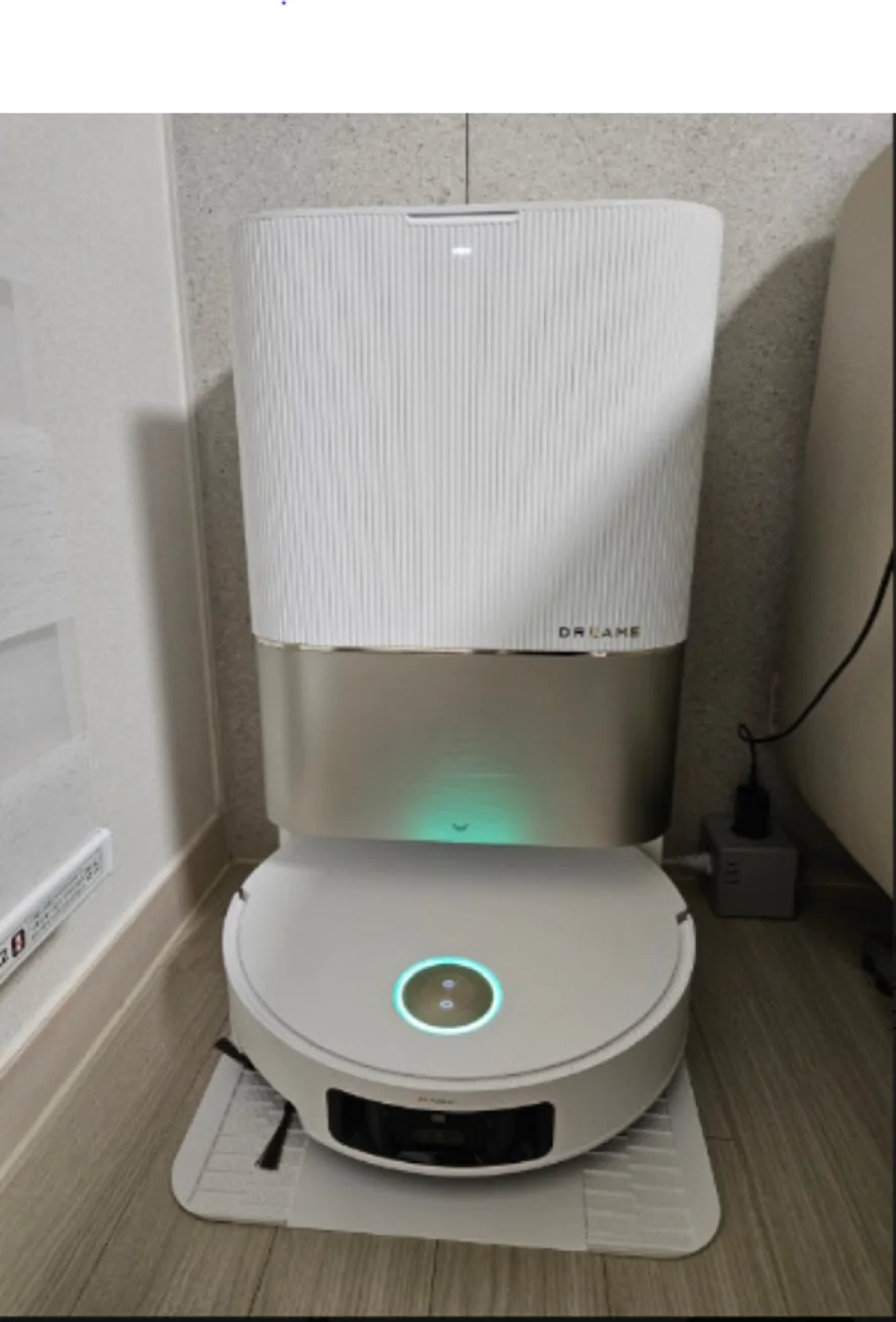 เครื่องดูดฝุ่นหุ่นยนต์ Dreame x50 Ultra คุณภาพใหม่แกะกล่อง ครบชุด {สีดำและสีขาว}