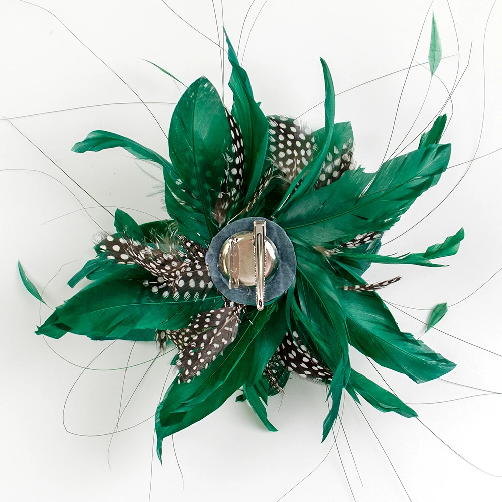 1PCS Green Feather Flower Brooch&Clip Headpiece Pin Hairclip for Ladies Plumage Accessories Fascinator Headdress With PLUMAS