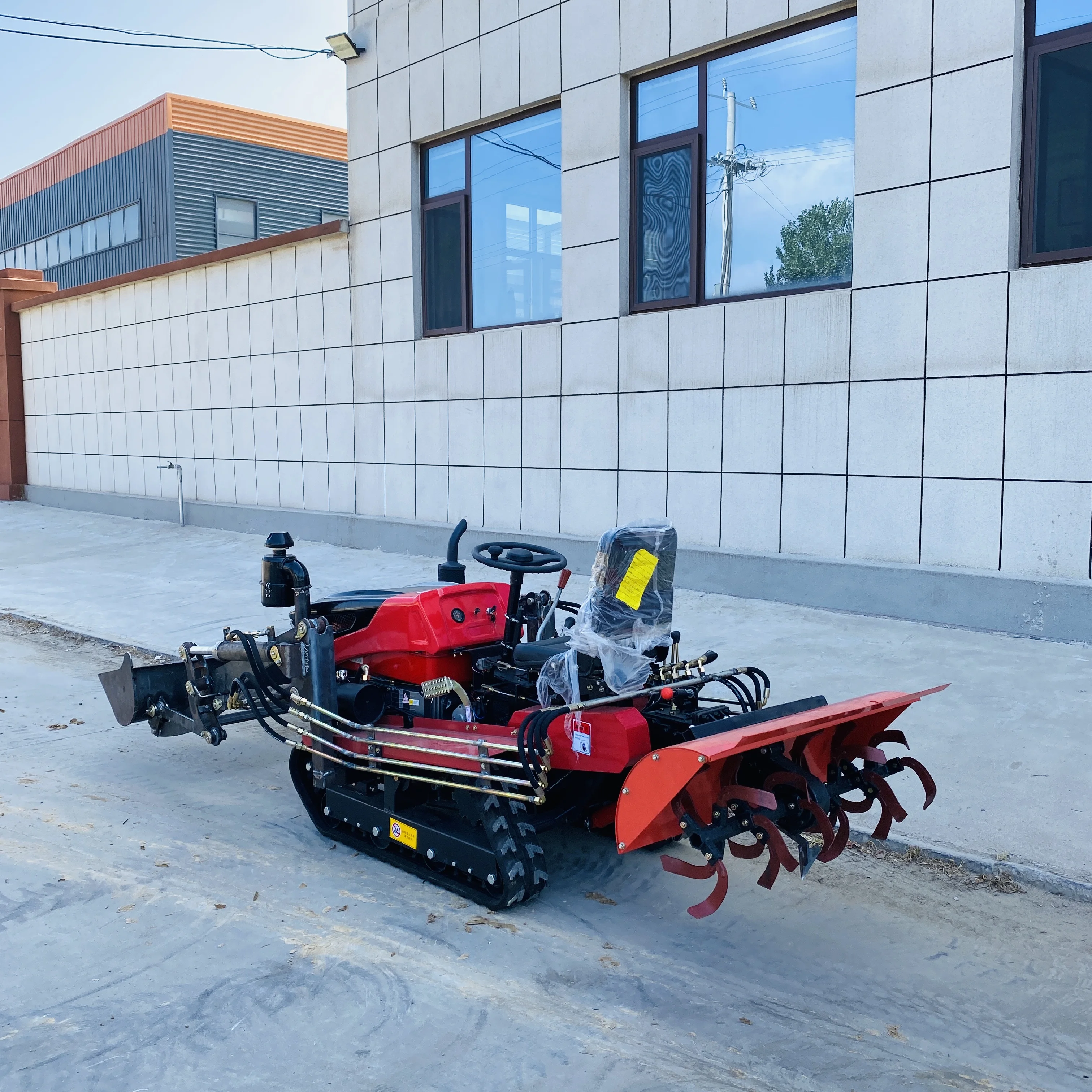 Customized Diesel Mini Cultivator Multifunctional Crawler Rotary Cultivator Tractor