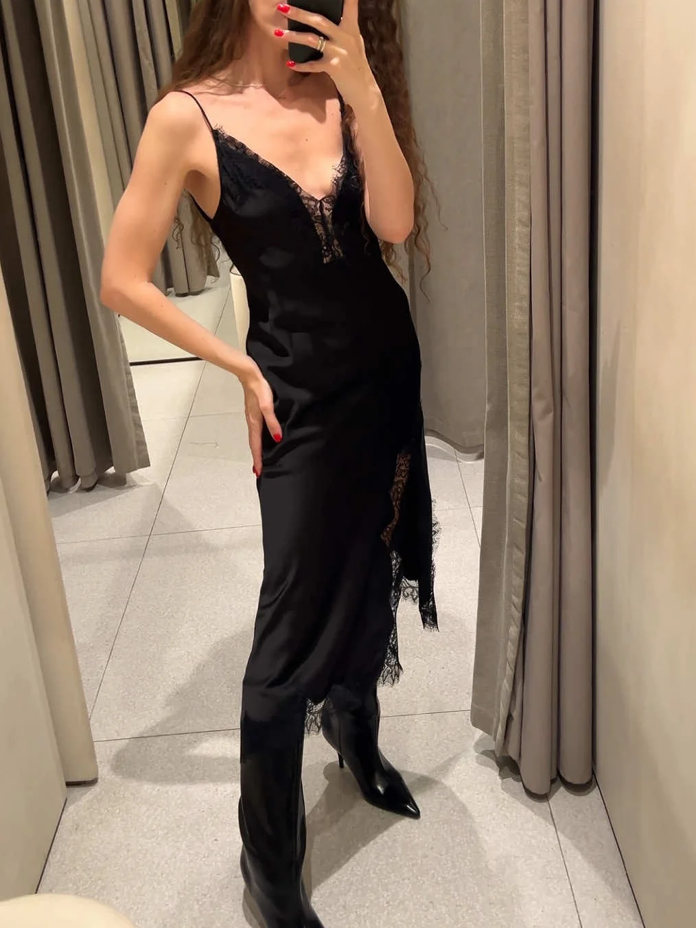 Abito sottoveste da donna sexy e alla moda asimmetrico con scollo a V bordato in pizzo, abito midi senza maniche, senza schienale, in raso