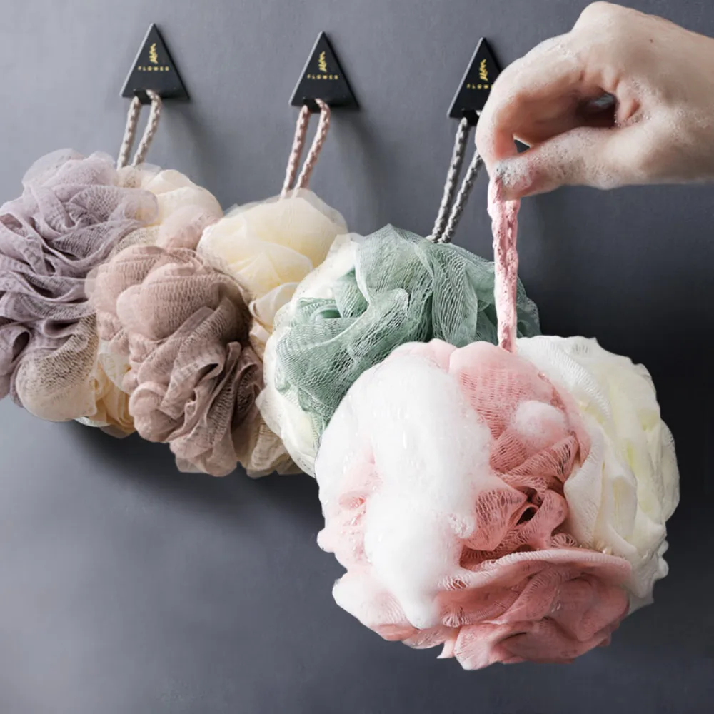 4P Family Set of bubble addiction La Pastel Great two-tone shower ball