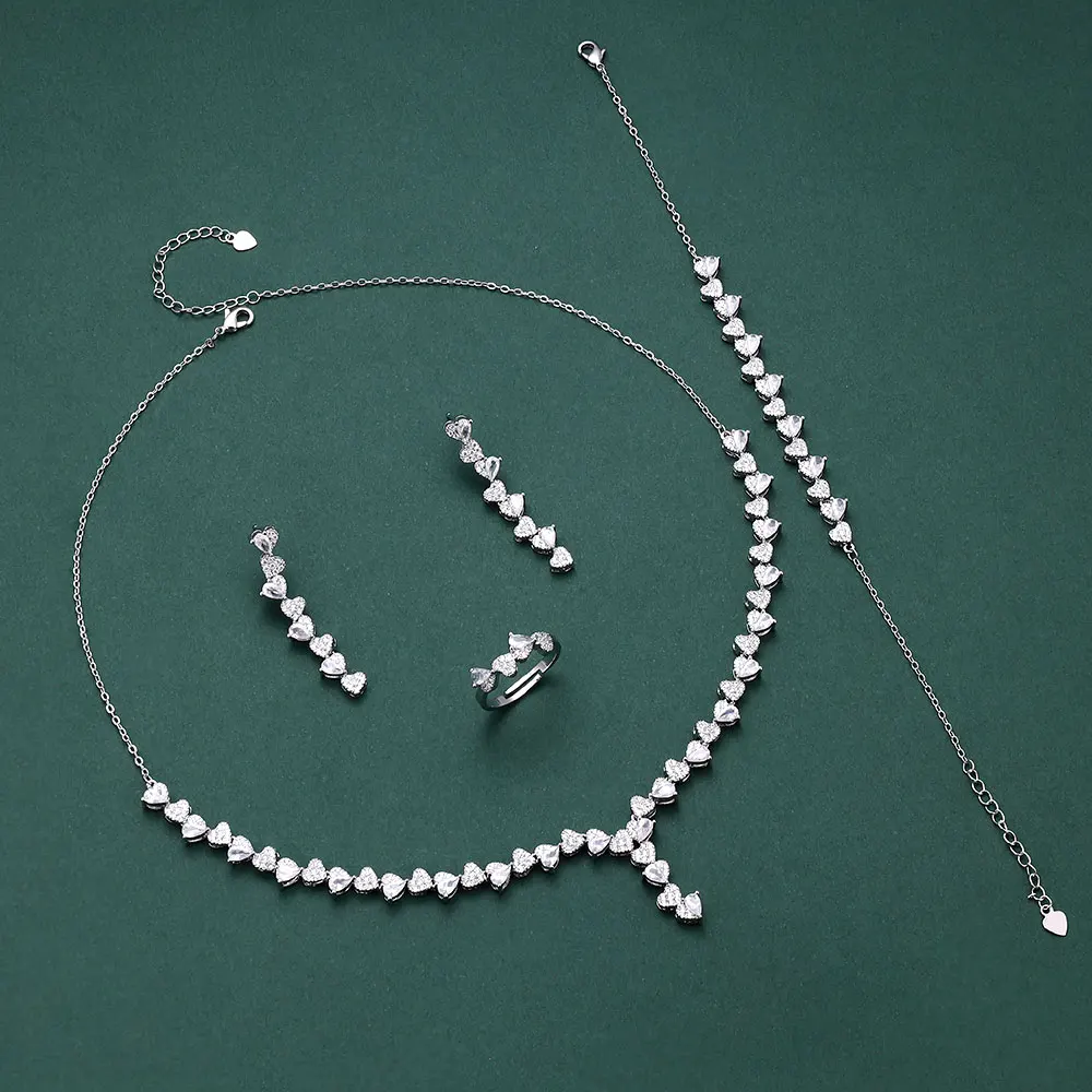 

Deluxe 4-Piece Set of Sparkling Crystal Wedding Bridal Shiny Jewelry Bridal Party Dating Queen Gift