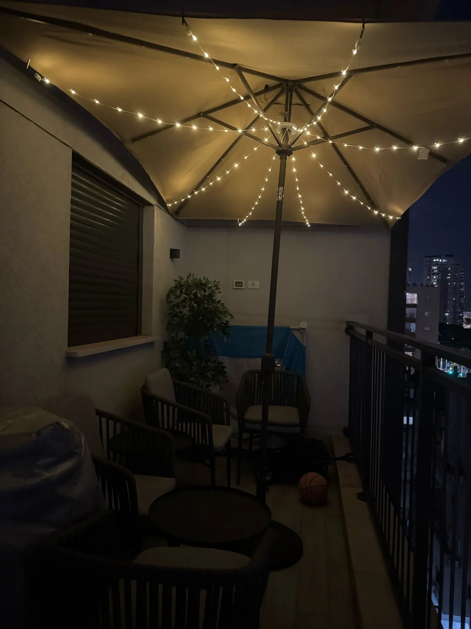 Guirlande solaire pour parasol