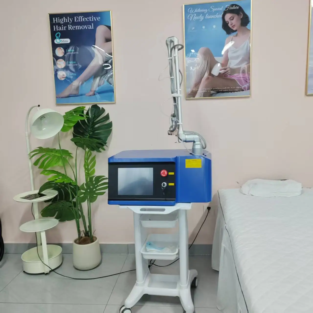 

Portable CO2 Fraction Radiofrequency Skin Repair Instrument Lift And Tighten The Skin To Remove Pigmentation