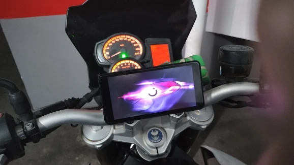 BikerZonez 6.86” Motorcycle CarPlay