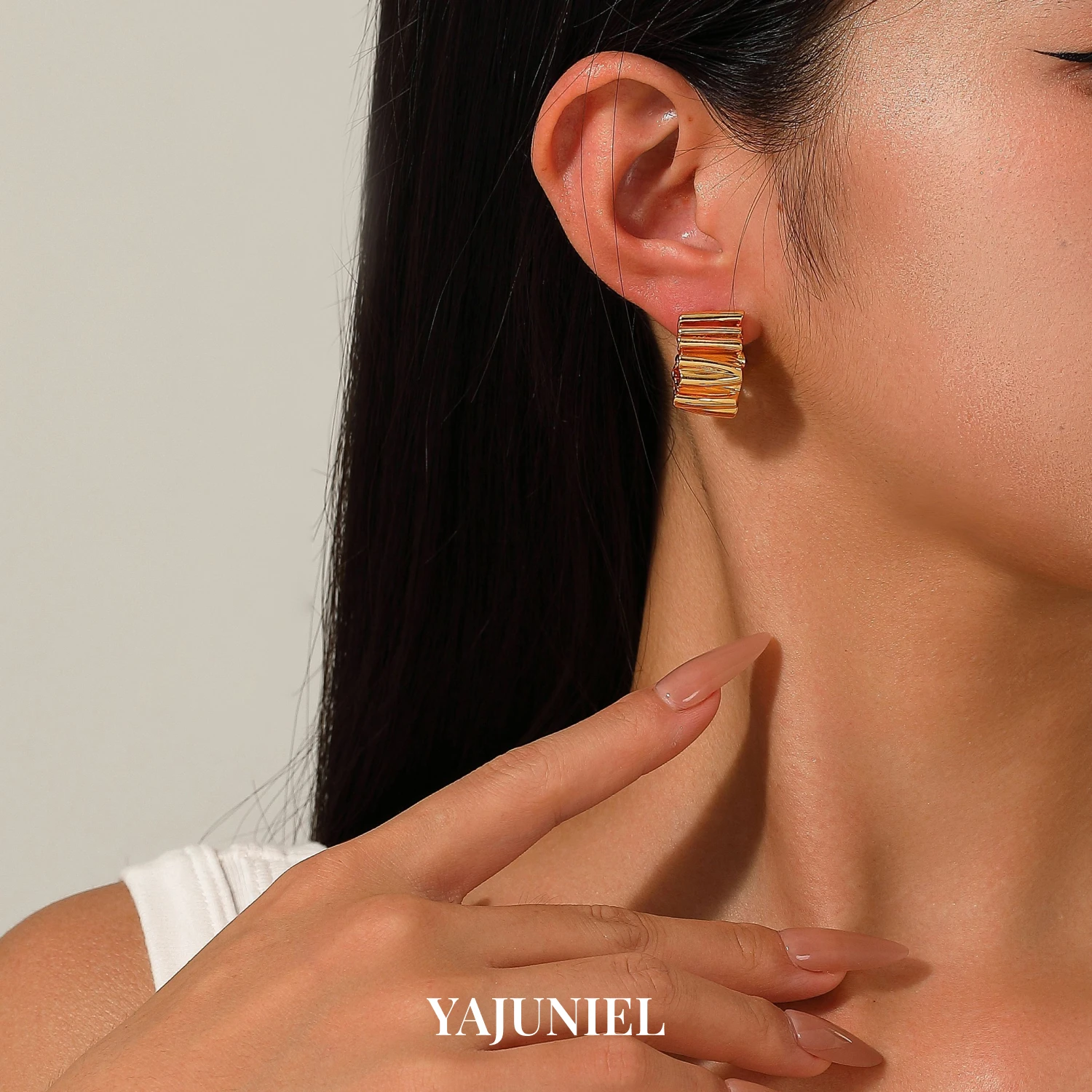 YAJUNIEL 24K Gold Plated Pleated C Hoop Earrings for Women Hypoallergenic Textured Ribbed Half Hoop Earrings Jewelry Gift