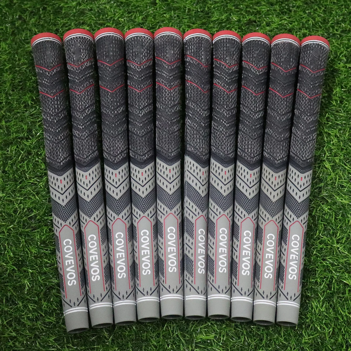 

The new golf grip is non-slip, wear-resistant, and suitable for all weather conditions.
