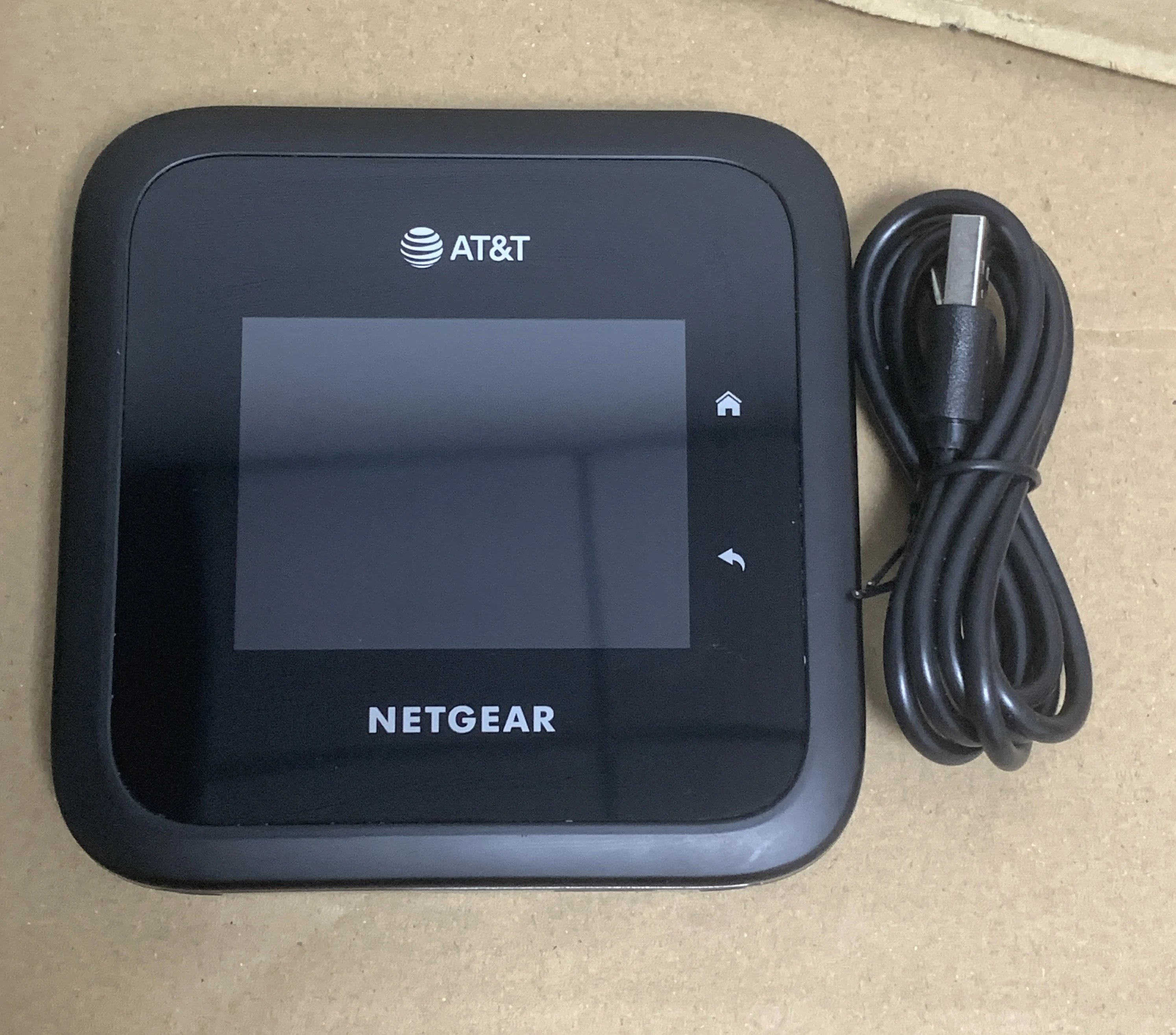 ZEARTS NETGEAR AT&T M6 Pro 5G  MR6500 mmWave WiFi 6E Mobile Hotspot Router, Unlocked（95%new without box America version）