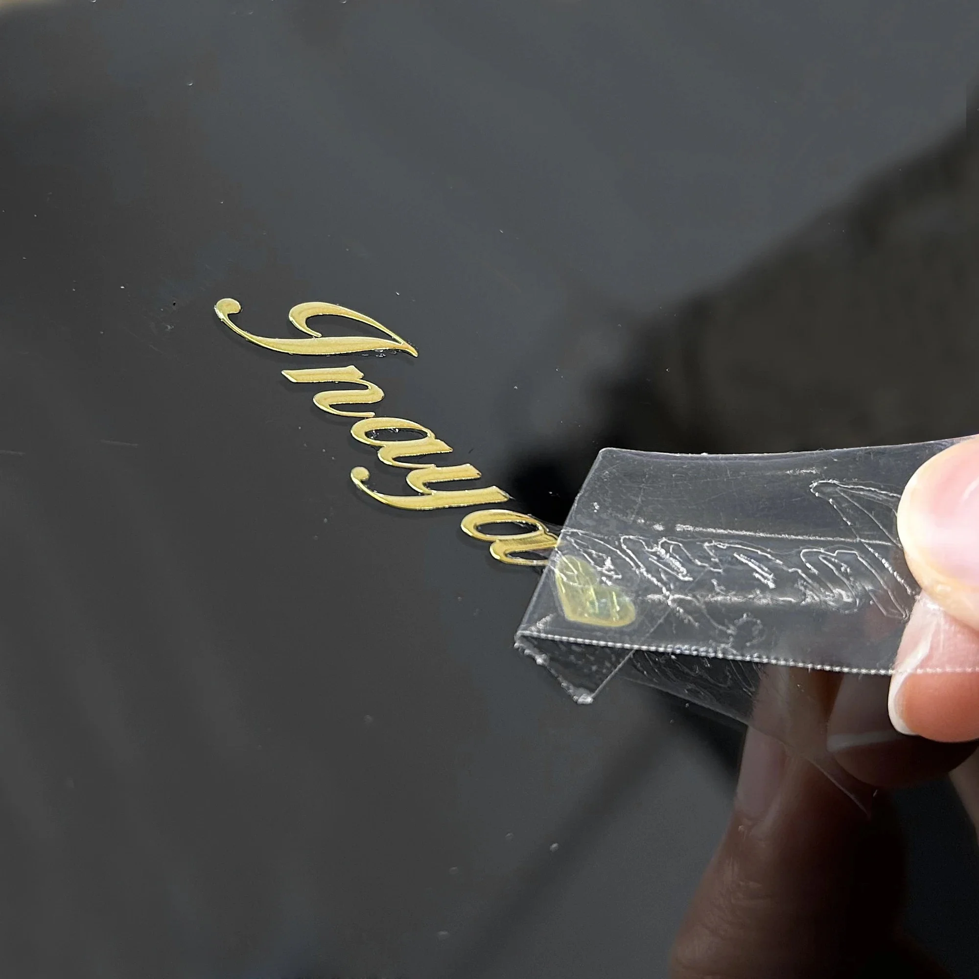 50 szt. Metalowe naklejki transferowe 3D z własnym logo, imieniem, samoprzylepne z dowolnym tekstem, złote i srebrne, łatwe do odrywania. — zdjęcie produktu 7