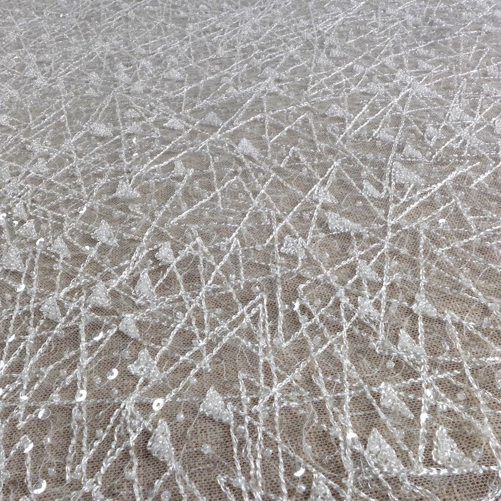 قماش دانتيل مطرز باللون الأبيض الفاتح من HelluyerDc، تطريز بسيط لنسيج فستان الزفاف والحفلات الراقصة بواسطة الفناء، يمكن استخدامه كبطانة
