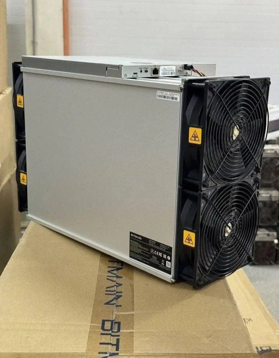 

Pinecone Matches INIBOX PRO 2.4Gh/s 1280W Initverse Miner