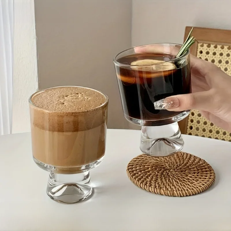 Mini tasse en verre à longue tige de 8.1oz, parfaite pour le vin rouge, la crème glacée, les boissons froides, le café, les fruits, les Desserts, le yaourt, le Pudding, le jus