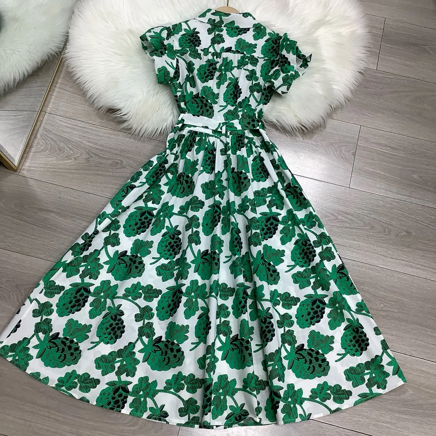 Luxuriöses, elegantes, lässiges Damenkleid aus 100 % Baumwolle mit bedrucktem Gürtel