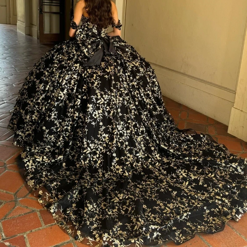 Vestidos de quinceañera brillantes negros personalizados con hombros descubiertos, lentejuelas, apliques dorados, cuentas de flores de encaje, vestido de fiesta dulce 16