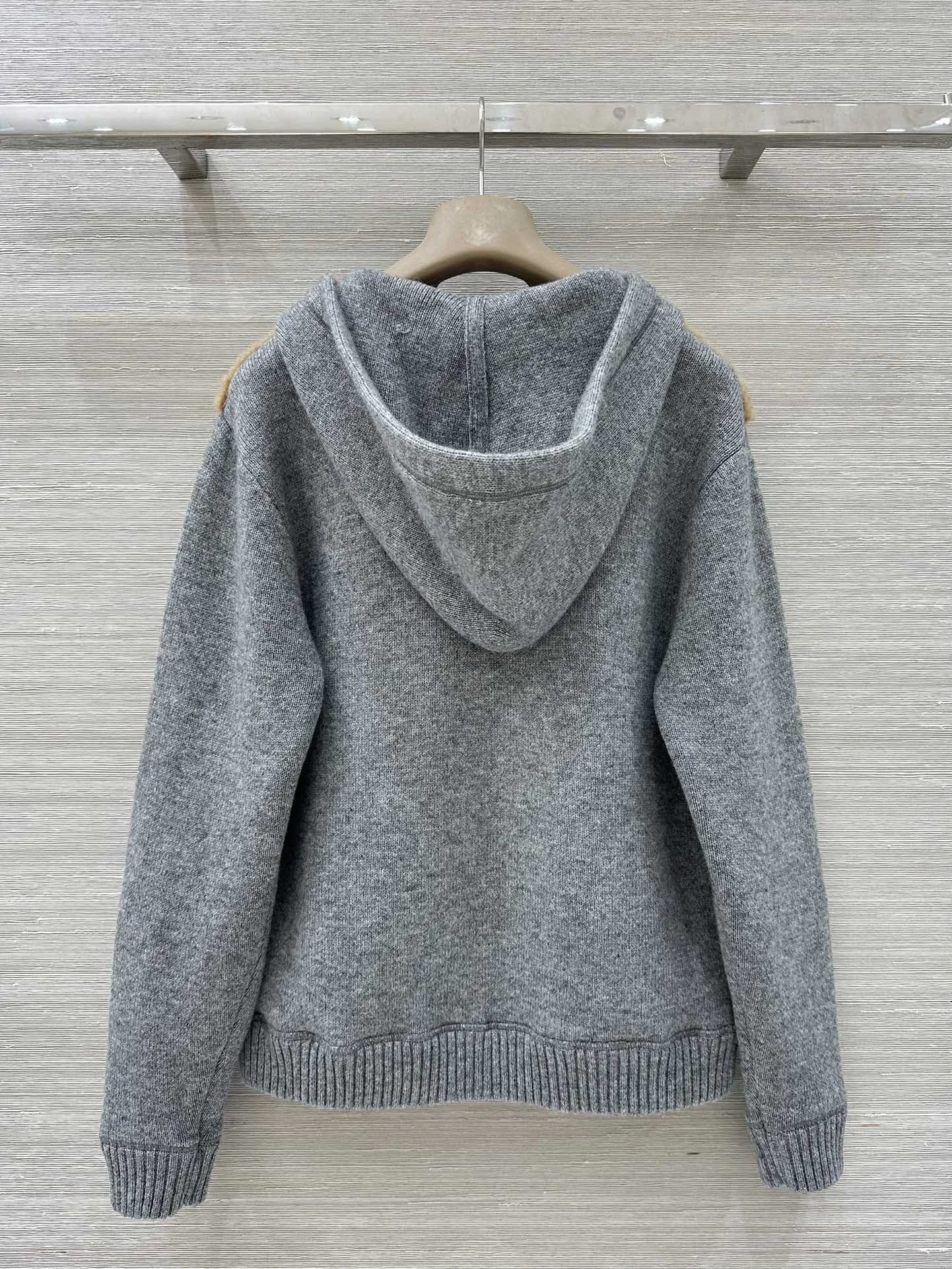 

Женское пальто, новое осенне-зимнее модное цветное флисовое теплое пальто с капюшоном, Рождественский подарок 2025