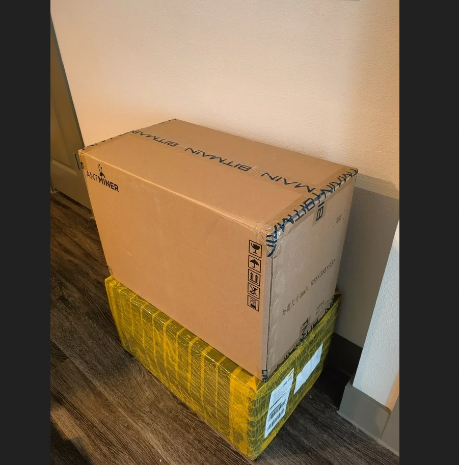 

Stock An-tminer S21+ B - T - C Miner 235T 3877W ASIC Miner Algorithm SHA-256 Miner
