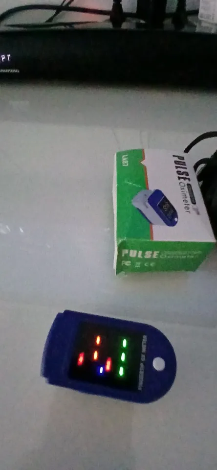 Pulse Oximeter Finger Clip Pulse Thermometer Electronic Soft Head Oral Armpit Temperature Measurement Household Adults Children photo review