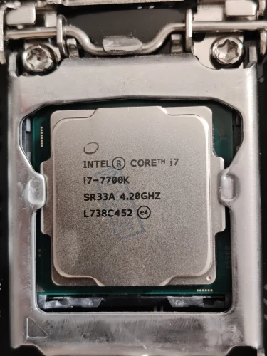 Intel Core i7 7700K 4.2GHz Quad-Core Eight-Thread 8M 91W CPU Processor LGA 1151 photo review