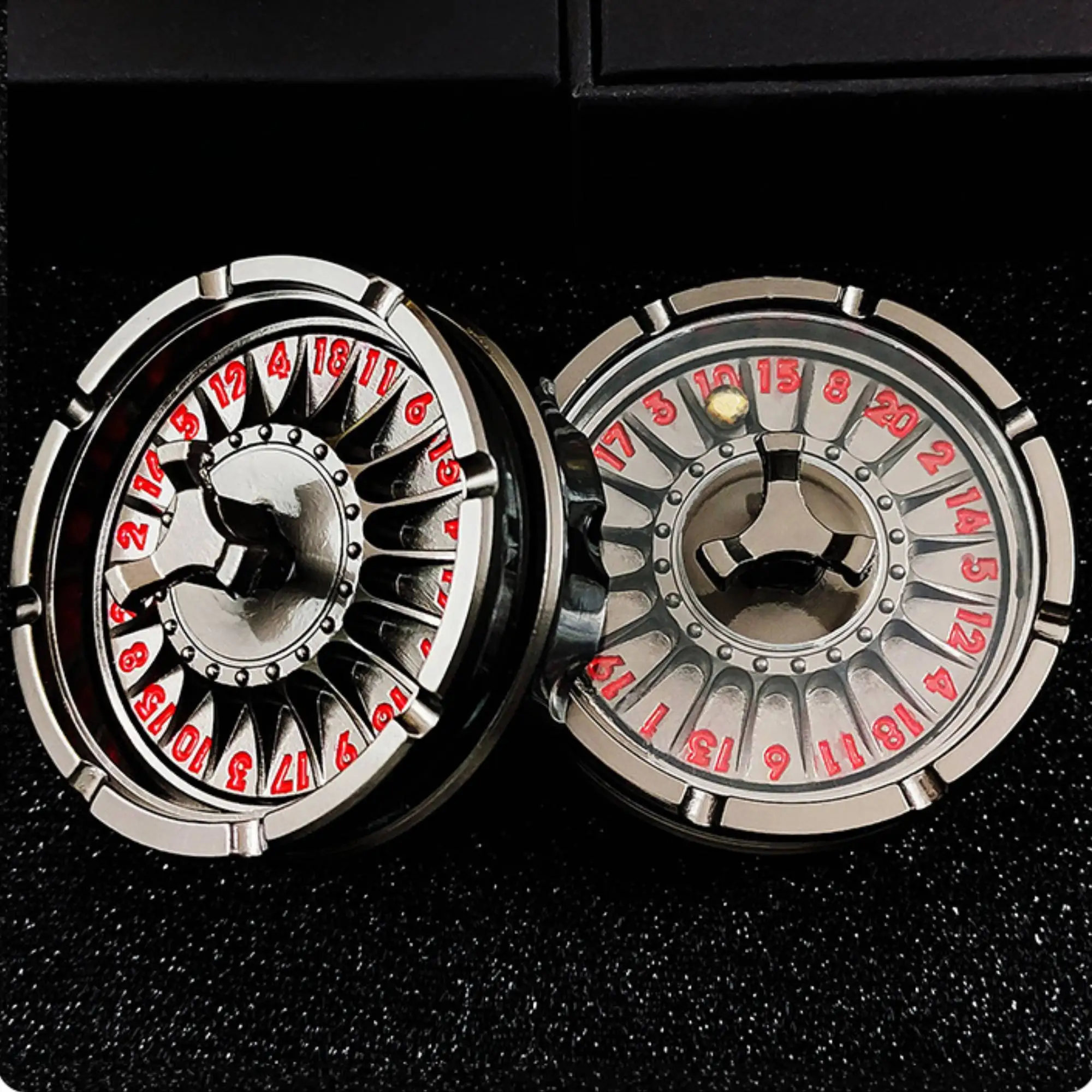 

Gold Roulette Metal Dices for Dragon & Dungeon RPG Tabletop Player D&D Games Dice Fingertip Gyro Dice Rotating Spinner Dice