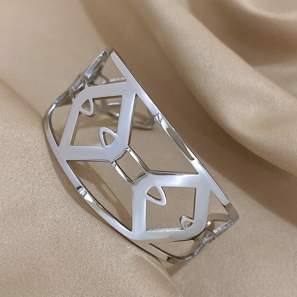 

Glossy Hollow Out Geometry Stainless Steel Open Bangle Cuff Bracelet for Women Smooth Chunky Wide Bangle Hand Waterproof Jewelry