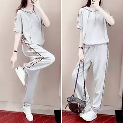 Conjunto deportivo de dos piezas para mujer, camiseta con capucha de gran tamaño, informal, manga corta, pantalones elásticos, primavera y verano, novedad de 2022