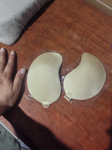 1 Piece Invisible Stick-On Lift Bra, Strapless & Seamless Push Up Anti-convex Bra, Women's Lingerie & Underwear Accessories Box photo review