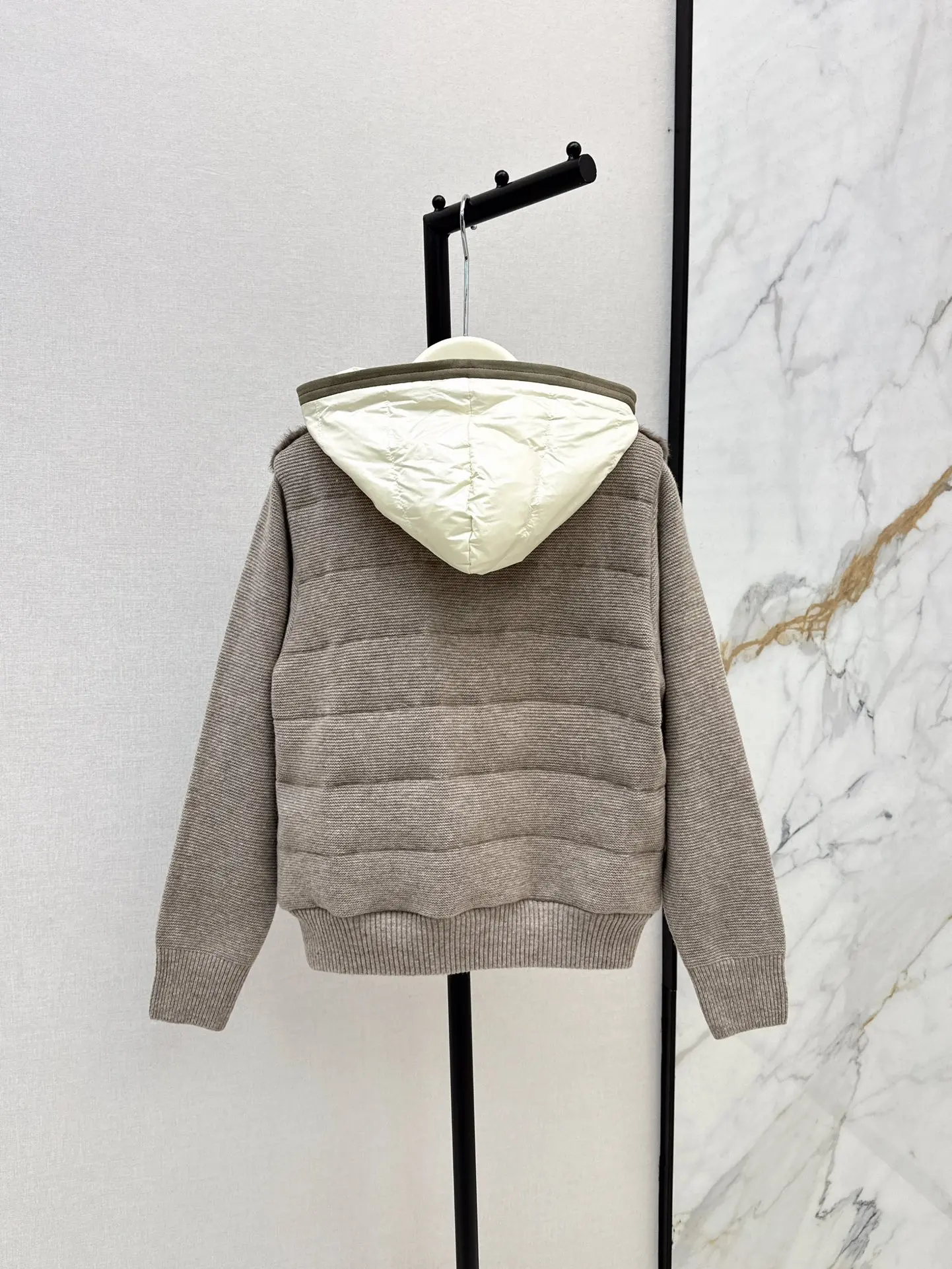 

2025 Autumn and Winter Slim New Women's Clothing Hooded Knitted Spliced Down Jacket Nylon Wool Knitted 90 White Goose Down Linin