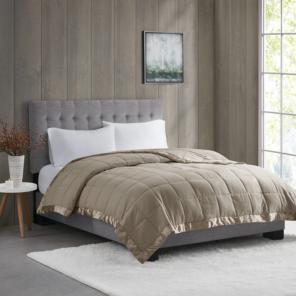 

Lightweight Down Alternative Blanket with Satin Trim Brown Twin"