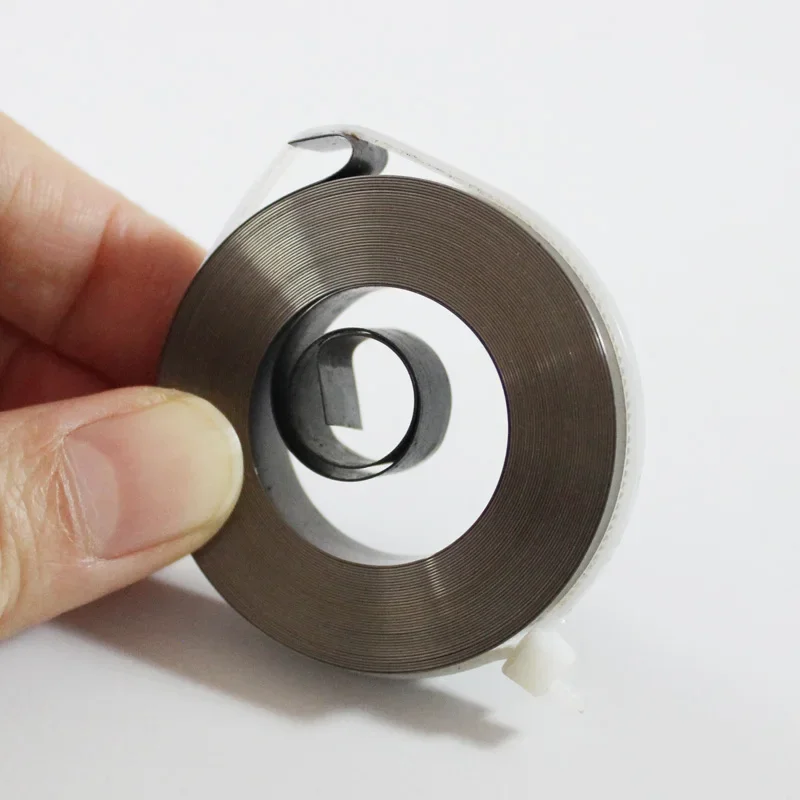 Ressorts à force constante à bobine plate en spirale de différentes tailles