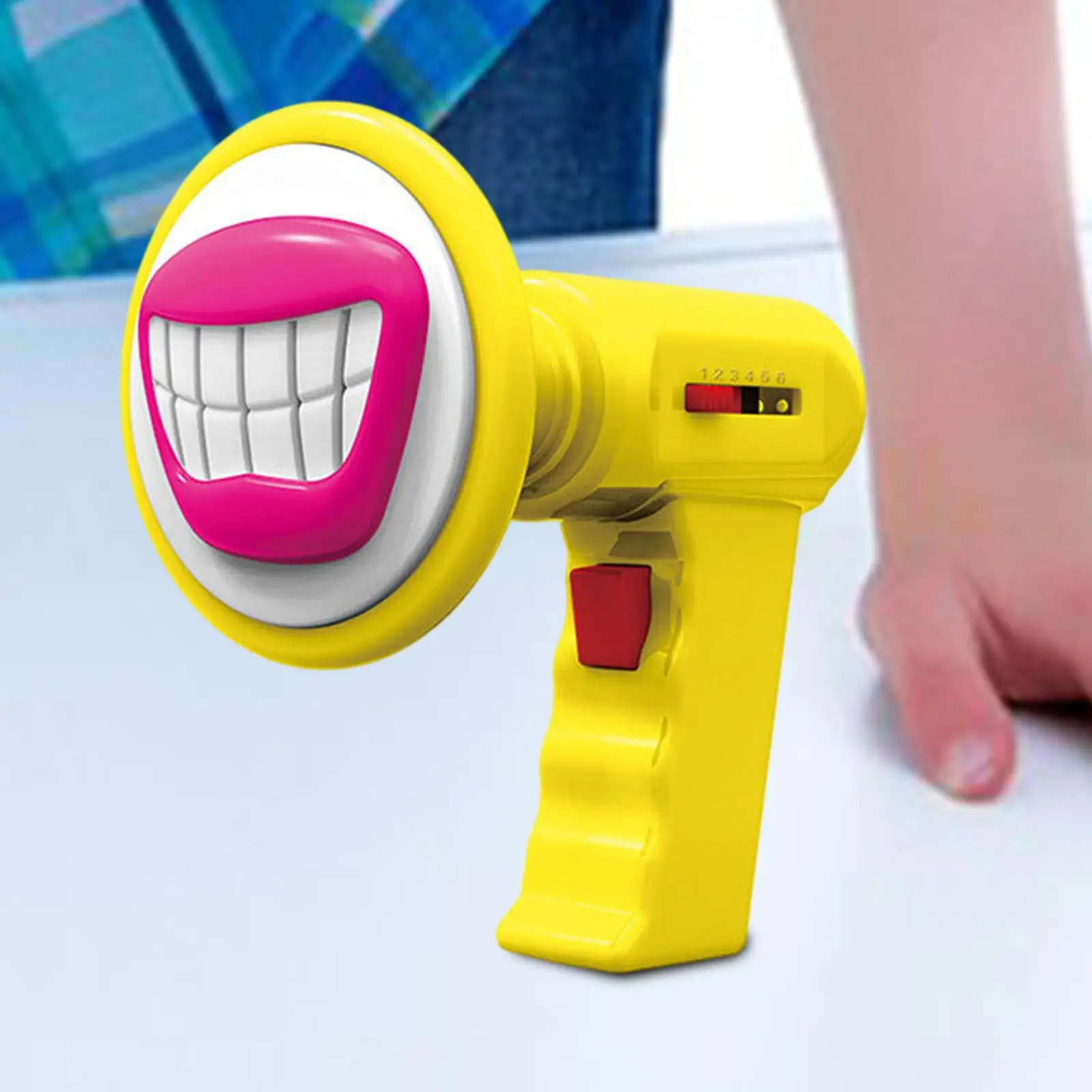 1Pcs Voice Changer Toy with 6 modes Trumpet Changer Handheld Mic Loudspeaker Amplifier Noise Makers Children Toy