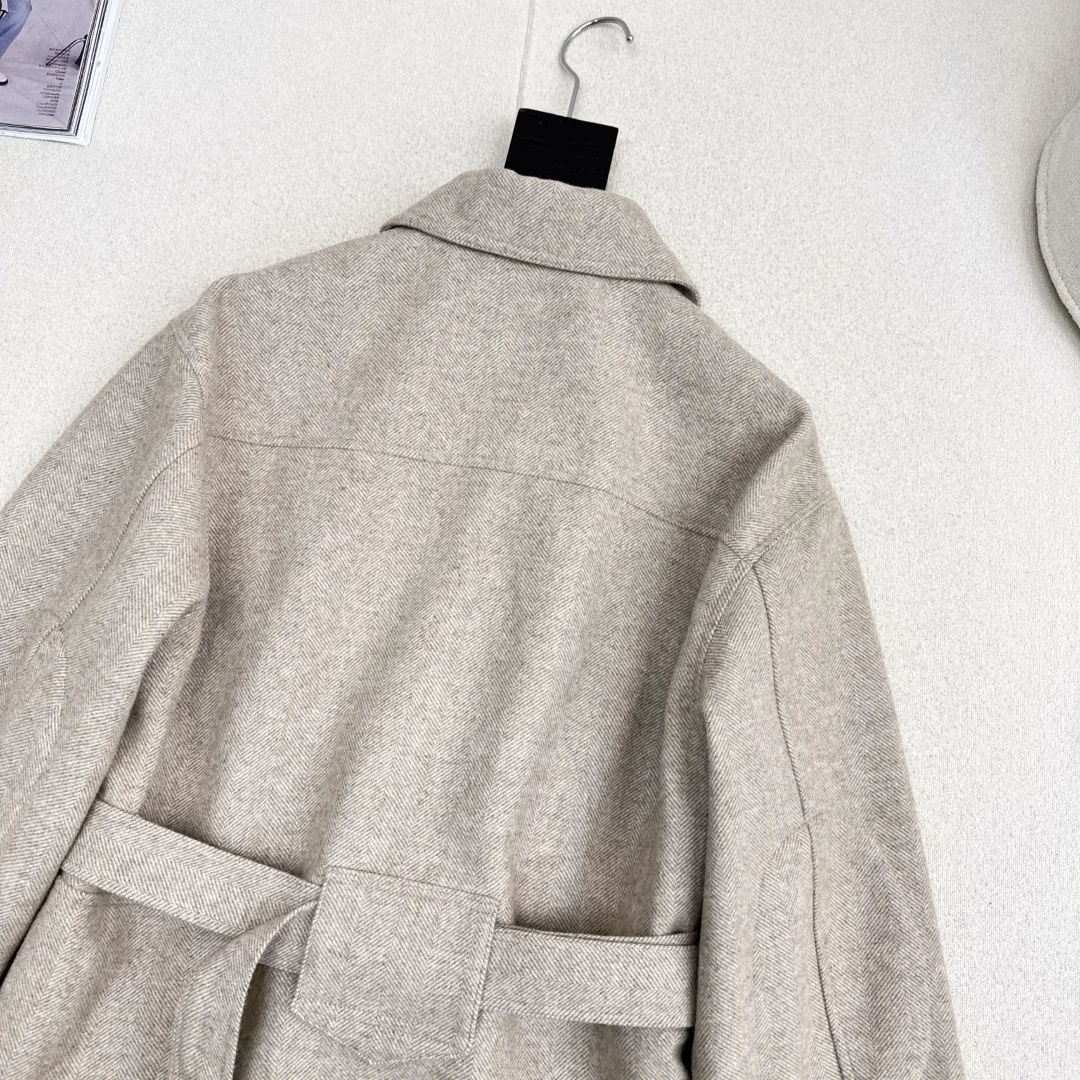 

omen's latest autumn and winter waist cinching jacket with elegant waist cinching and aura commuting jacket