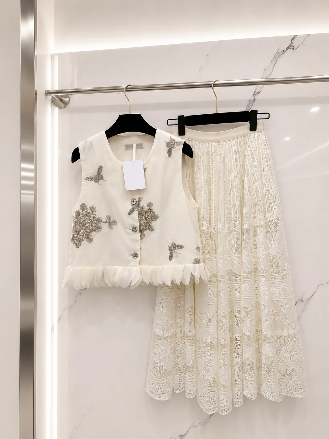 2026 Women Two Piece Set Sleeveless Vest Midi Skirt Butterfly Floral Embroidery Metal Buttons Chiffon Trim Lace Bottoms