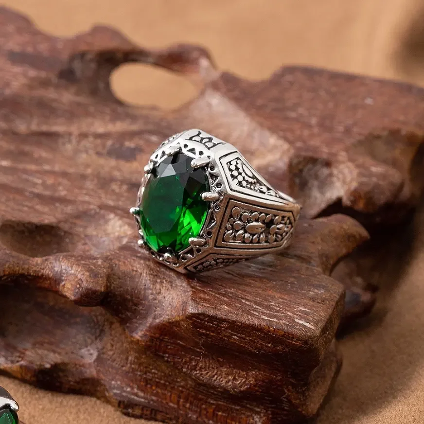 Turkish Style Emerald Green Men's Ring Personalized Pattern Retro Party Jewelry Boyfriend Gift