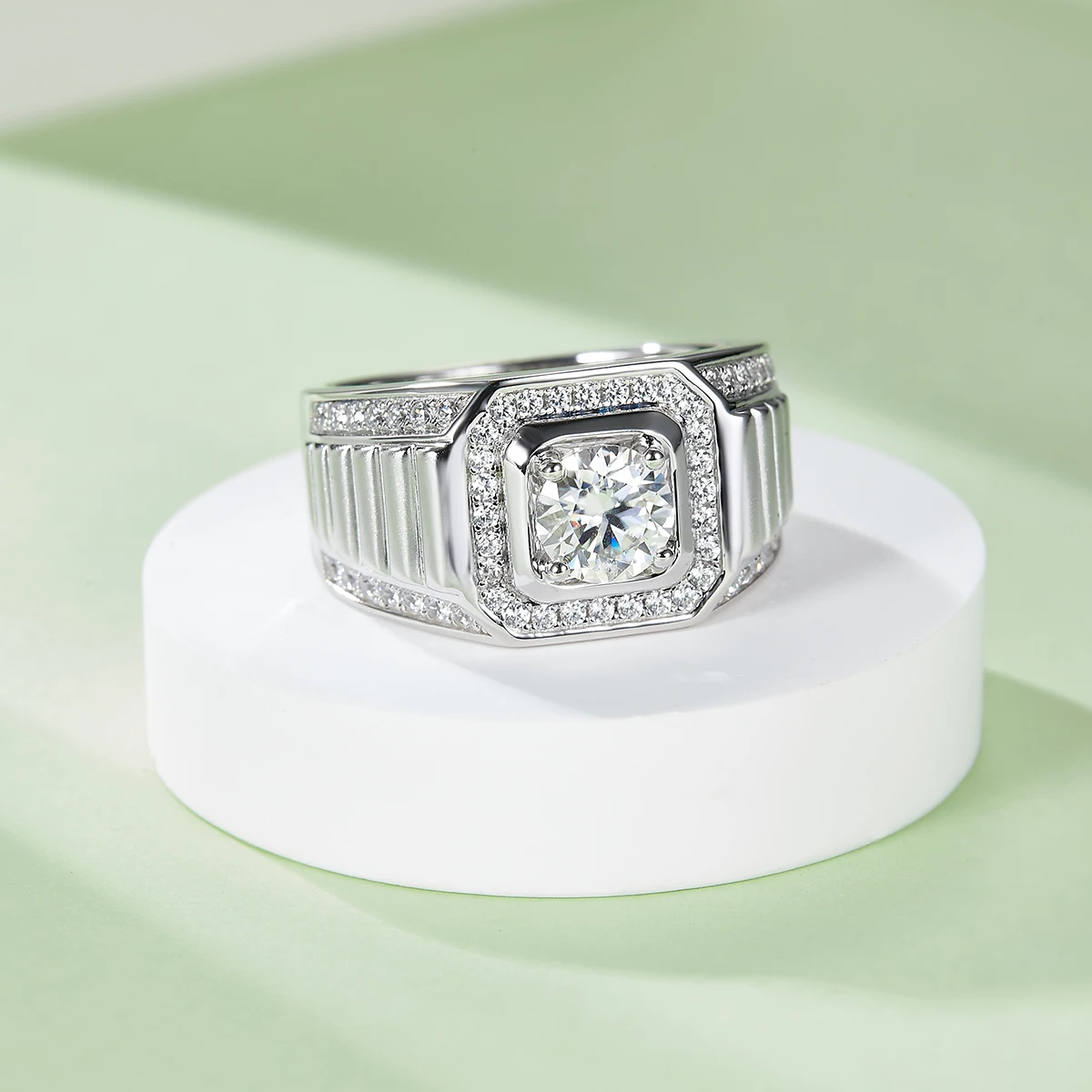 

GEM'S BALLET Valentine's Day Gifts for Men 925 Sterling Silver Moissanite 1.0Ct 6.5mm Moissanite Men's College Graduation Ring