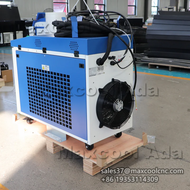 Maxcool Welding Gun With Auto Feeding System Fiber Laser Welding Machine For Auto Repair Shops