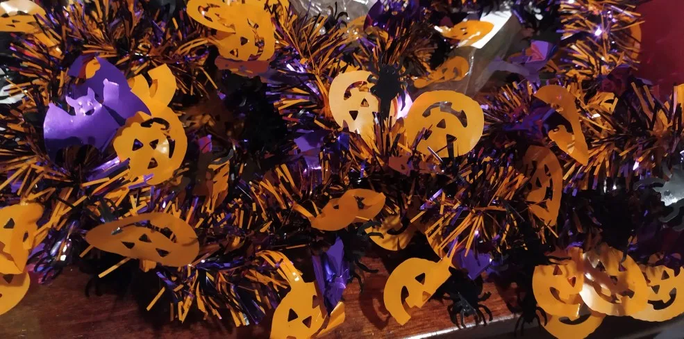2m Halloween Wreath Pendant Glitter Plastic Bat Pumpkin Halloween Door Hanging For Home Garden Decoration Halloween Decor photo review