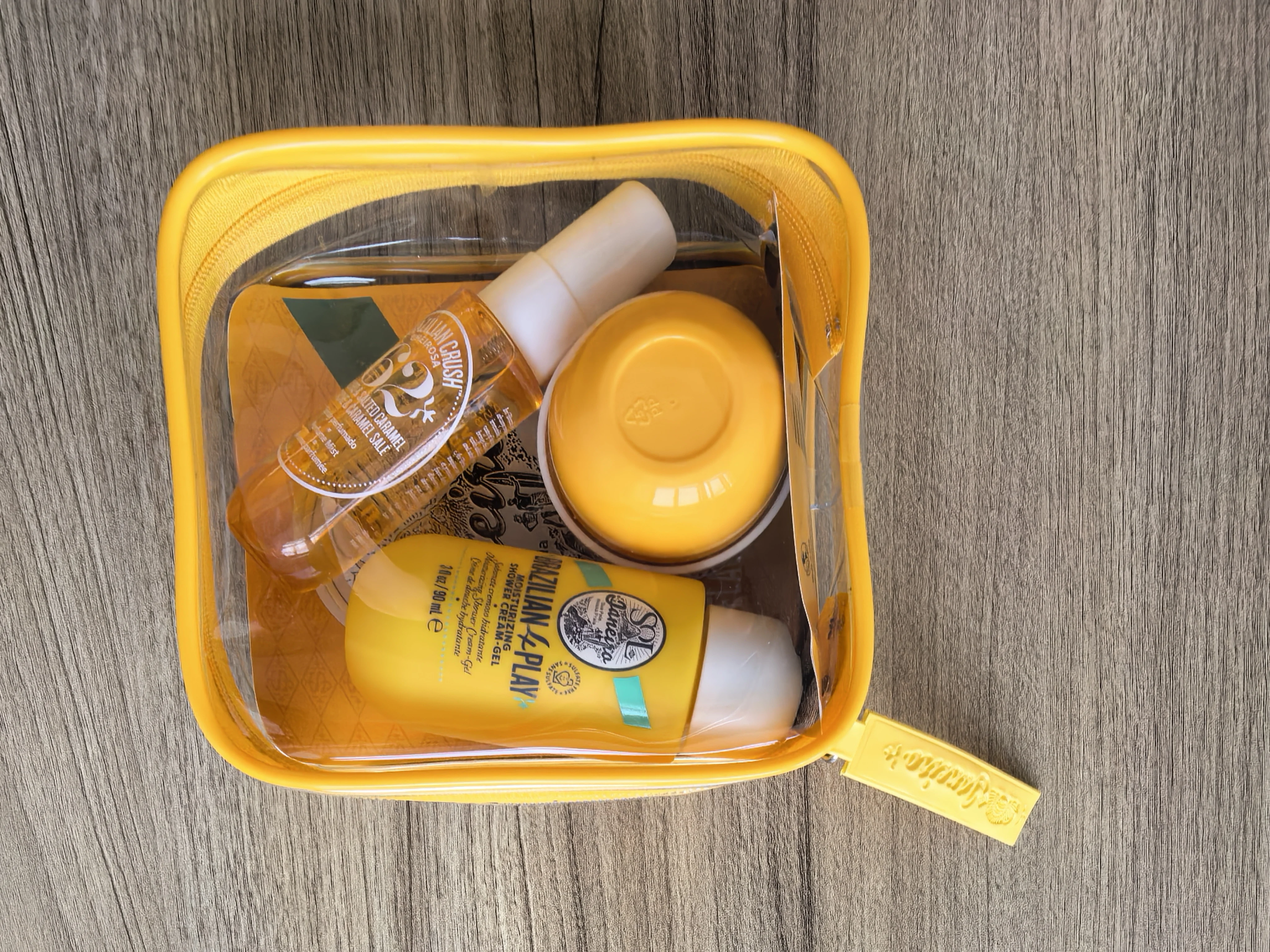 Sol de Janeiro Bum Bum Jet 3-teiliges Set (Creme+Duschgel+Körperspray) Straffend-Elastizitätsfördernd Langanhaltender Duft
