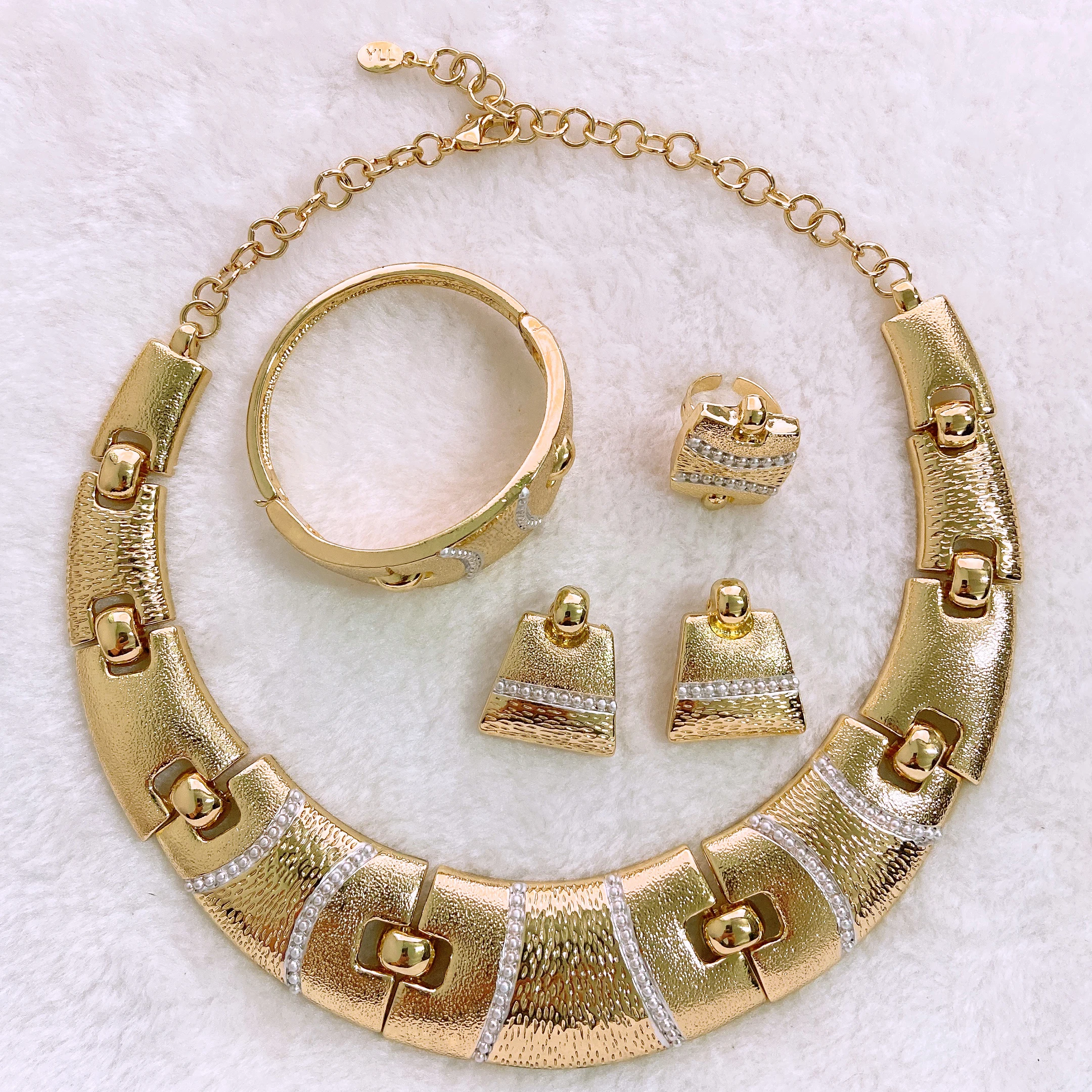 Newest Italian Gold Plated Jewelry Set Dubai Gold Colou High Quality Ladies Necklace Banquet Wedding Jewelry