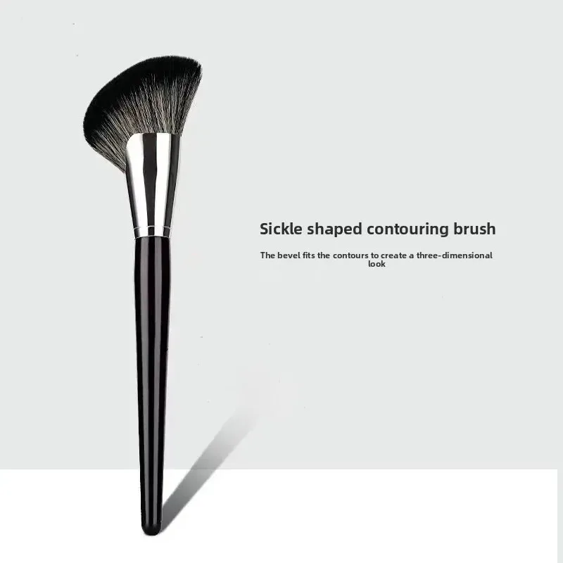 Pennello per fard e conturini ad alta densità Pennello per trucco angolato Pennello per ombreggiatura Scultura perfettamente Contorni del viso Ideale per evidenziatori in polvere