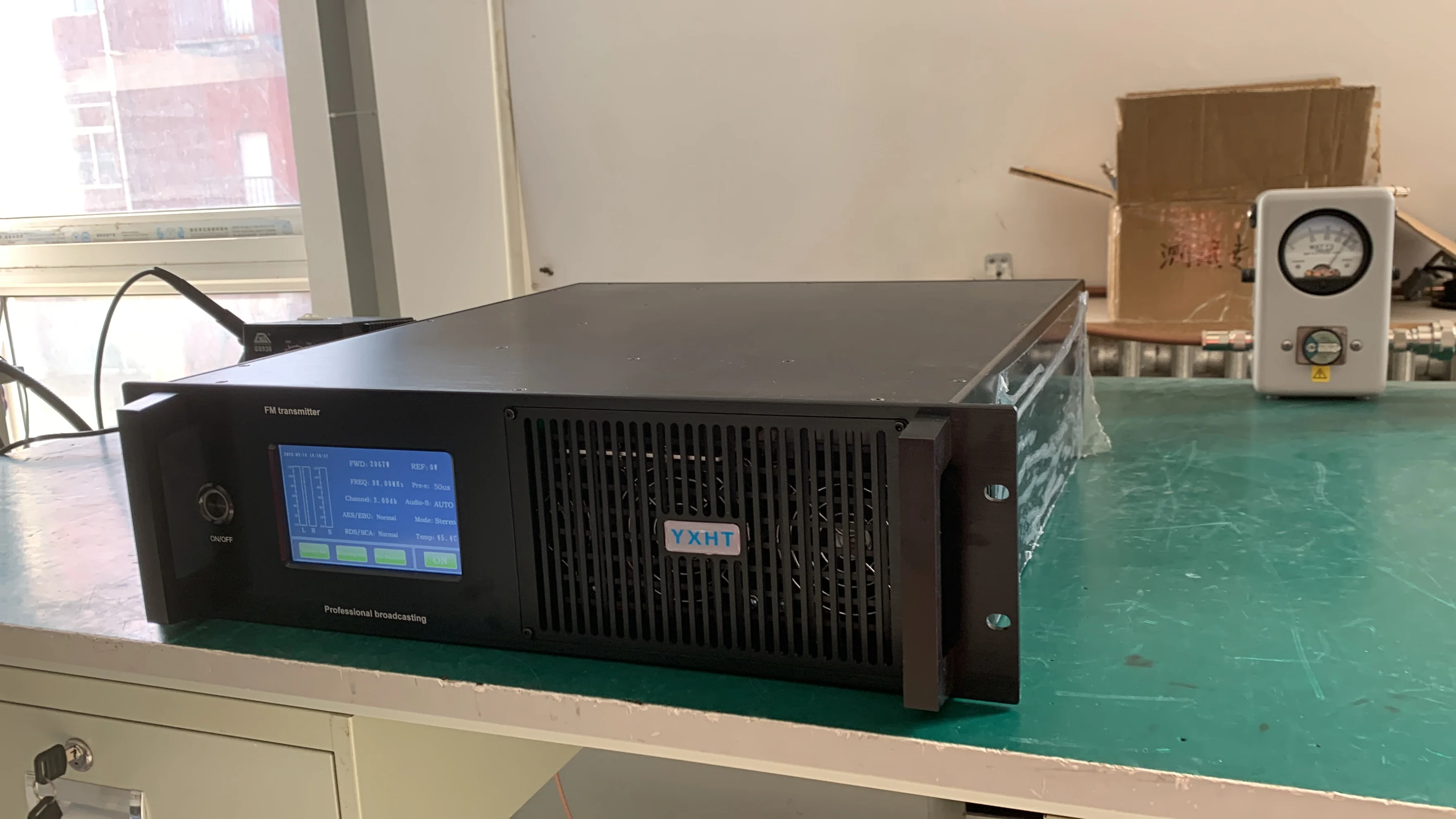 YXHT-2, 2 kW 3U FM-Transmitter – professionelle 2000 W Rundfunkgeräte für Radiosender