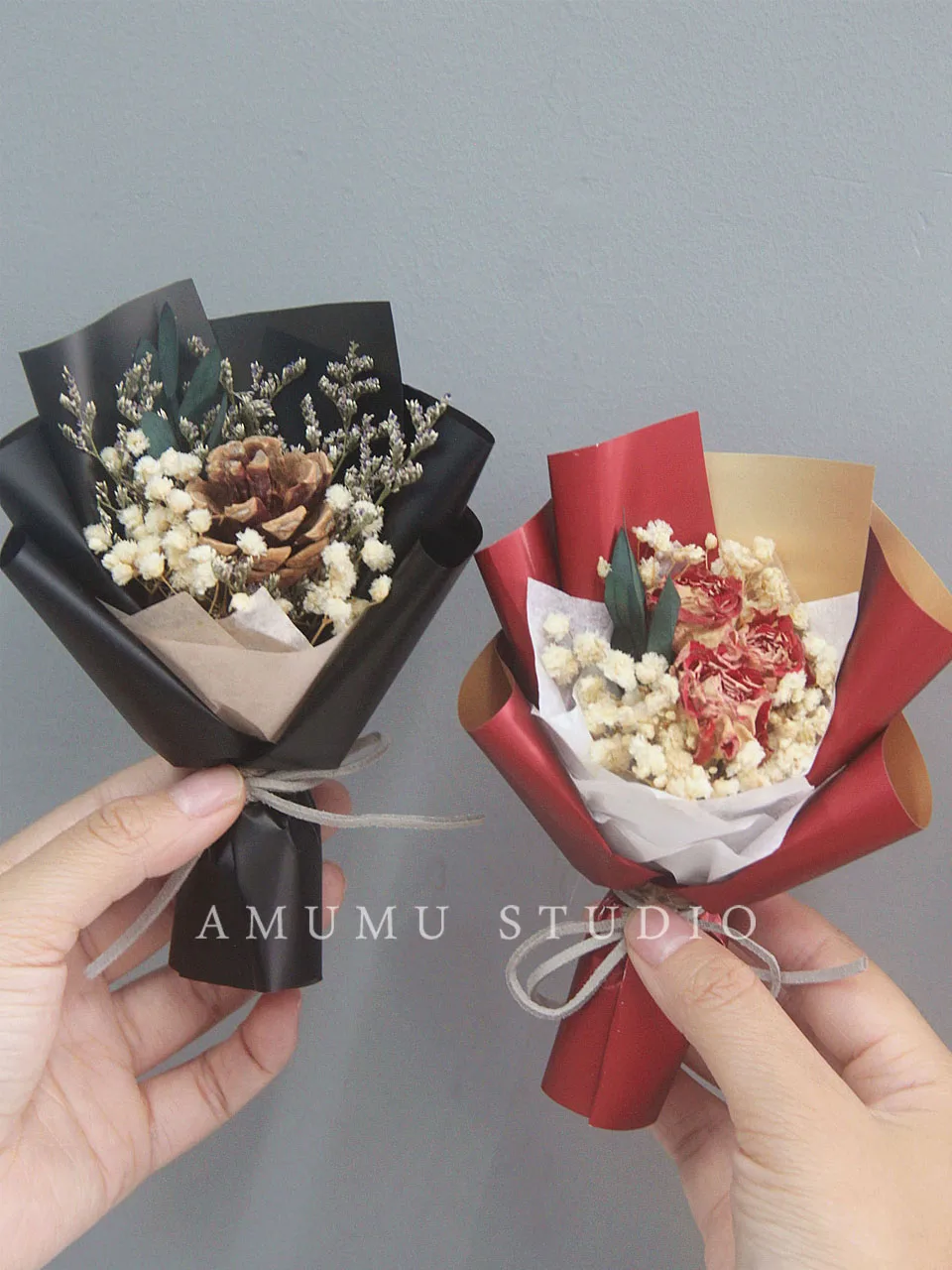 Mini fresh bouquet of roses, dried flowers, mini exquisite hand carrying gifts, starry gifts, decorative gifts for the wome Fest